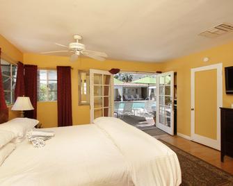 لا دولسي فيتا ريزورت آند سبا - بالم سبرينغس - غرفة نوم