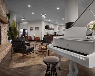 The Suites Hotel at Waterfront Plaza - Duluth - Reception