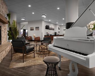 The Suites Hotel at Waterfront Plaza - דולות' - לובי