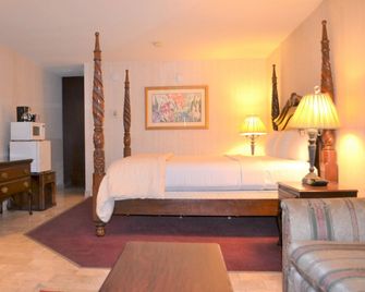 Merced Inn & Suites - Merced - Schlafzimmer