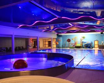 Hotel Continental - Krynica Morska - Pool