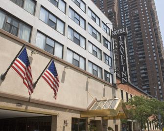 Travel Inn Hotel - New York - Building