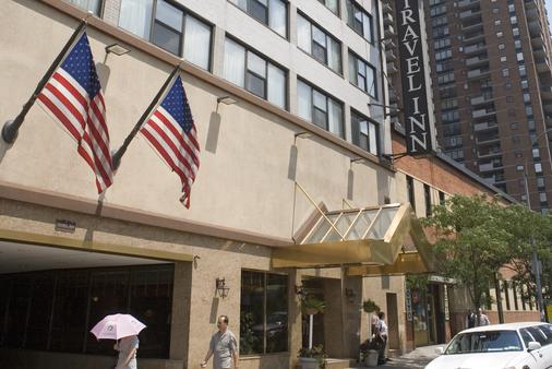 Travel Inn Hotel - New York - Building