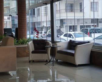 Hotel Alluvi - Kizkalesi - Recepción