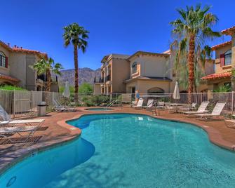 La Quinta Vacations Rental - La Quinta - Piscina