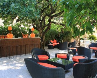 Hôtel Les Palmiers - Saint-Tropez - Vista del exterior