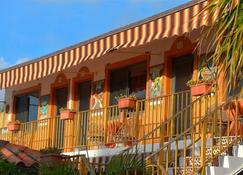 Blue Seas Courtyard - Lauderdale-by-the-Sea - Toà nhà