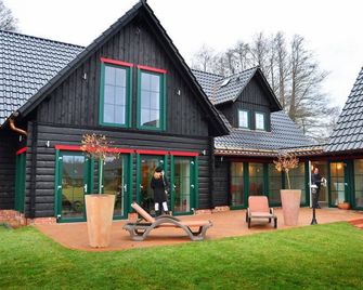 Seehotel Burg - برغ - مبنى