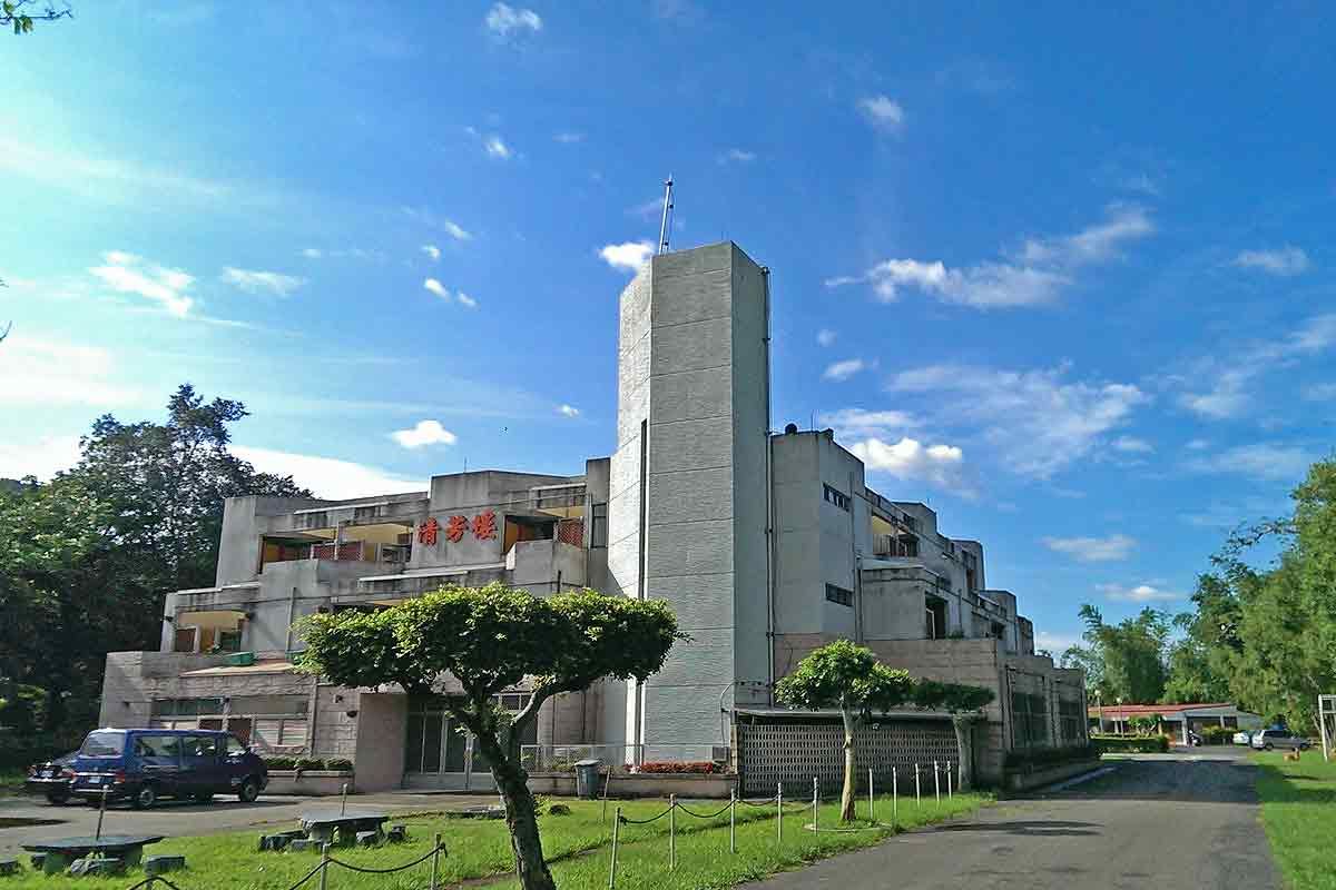 Tsengwen Youth Activity Center - טאינאן - בניין