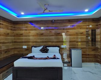 Thavika O Nila Resort & Convention Centre - Yelagiri - Bedroom