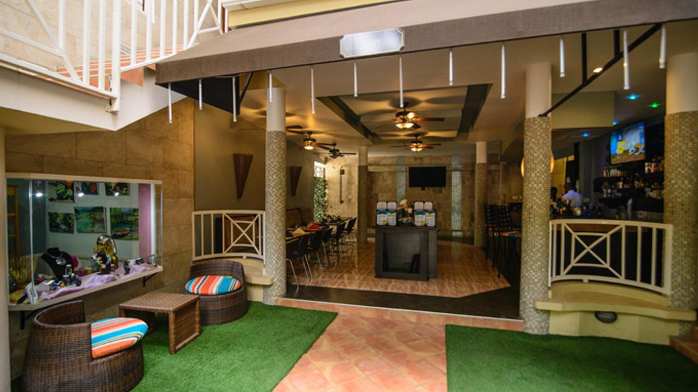 إيدن جاردينز ويلنيس ريزورت آند سبا