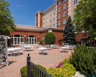 Chicago Marriott Midway - Bedford Park - Building