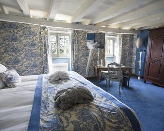 Château de Mercuès - Mercues - Bedroom