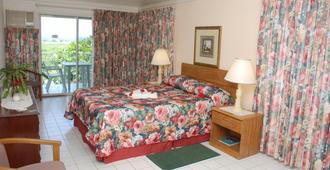 Relax Resort - Montego Bay - Bedroom