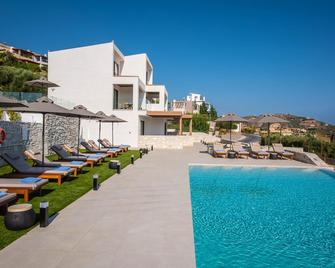 Irida Hotel - Heraklion - Pool