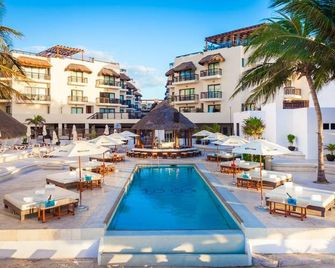 Tukan Hotel & Beach Club - Playa del Carmen - Building