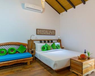 aaaVeee Nature's Paradise - Rinbudhoo - Bedroom