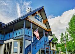 Nordic Inn - Crested Butte - Building