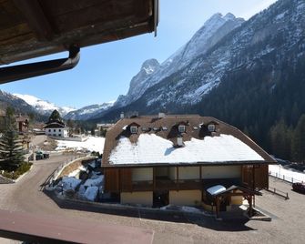Santa Maria ad Nives - Canazei - Outdoor view