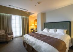 The Glen Club - Glenview - Bedroom