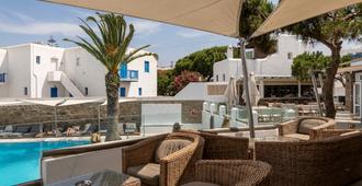 Poseidon Hotel & Suites - Mykonos - Patio