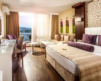 Tusan Beach Resort - Kuşadası - Bedroom