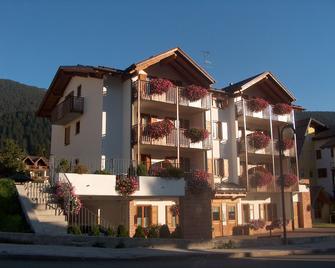 Residence Cima Tosa - Andalo - Toà nhà