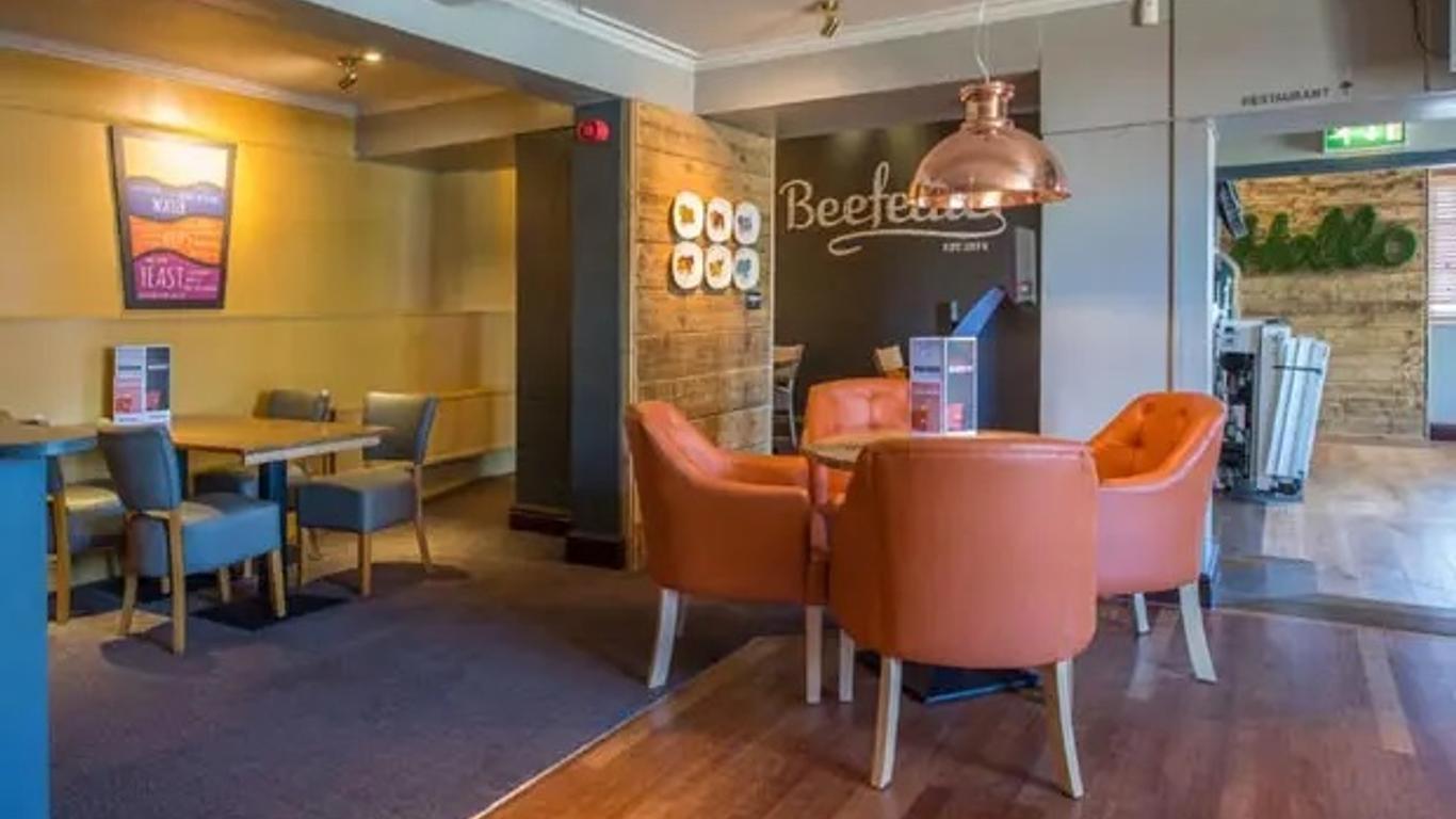 Premier Inn Stockport South