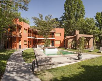Postales de Chacras de Coria - Chacras de Coria - Building
