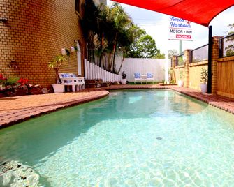 Tweed Harbour Motor Inn - Tweed Heads - Pool