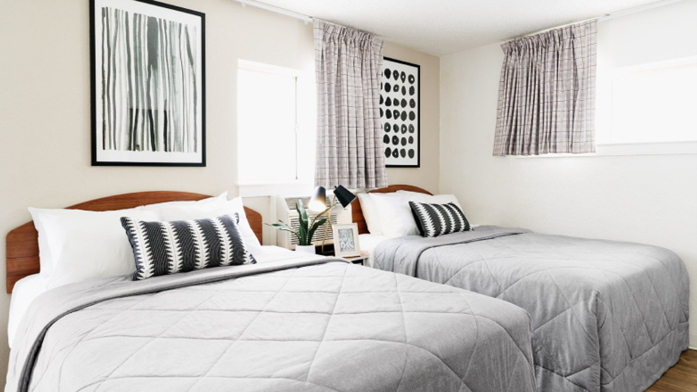 Intown Suites Extended Stay Chesapeake Va - I-64 Crossways Blvd