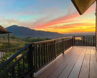 Byemuang @Khaokho Resort Viewtalaymok - Khao Kho - Balcony