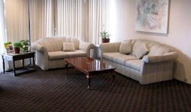 Nisei Inn - Gardena - Living room