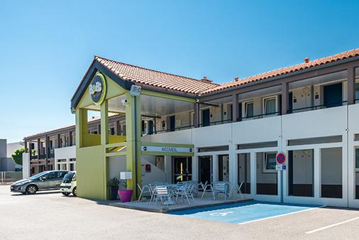 B&b Hôtel Perpignan Sud Porte D'espagne - Perpignan - Rakennus
