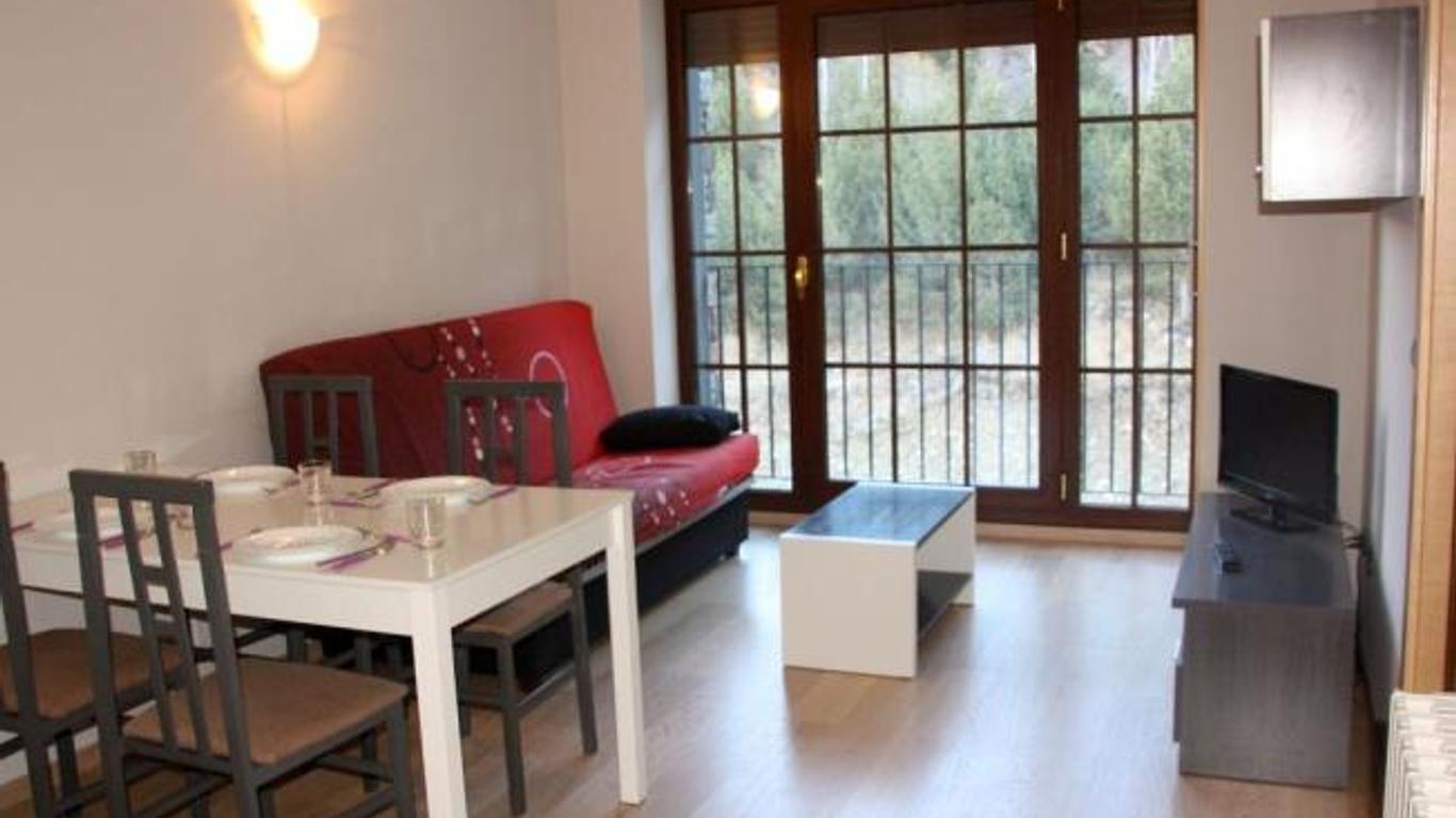 Apartamentos La Pleta 3000