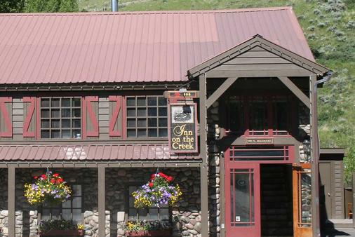 Inn on the Creek - Jackson - Building