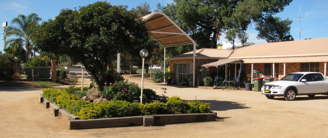 Lucky Strike Motel - Peak Hill - Building