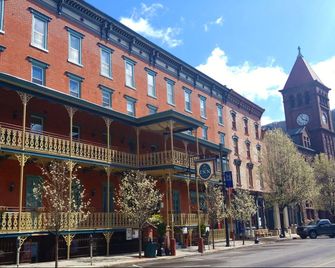 The Inn at Jim Thorpe - Jim Thorpe - Building