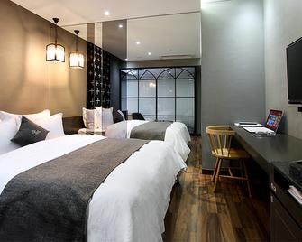 Namyangju Rubino Hotel - Namyangju - Bedroom