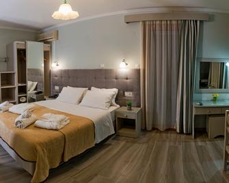 Aklidi Hotel - Mytilene - Bedroom