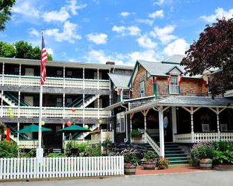 Pequot Hotel - Oak Bluffs - Edificio