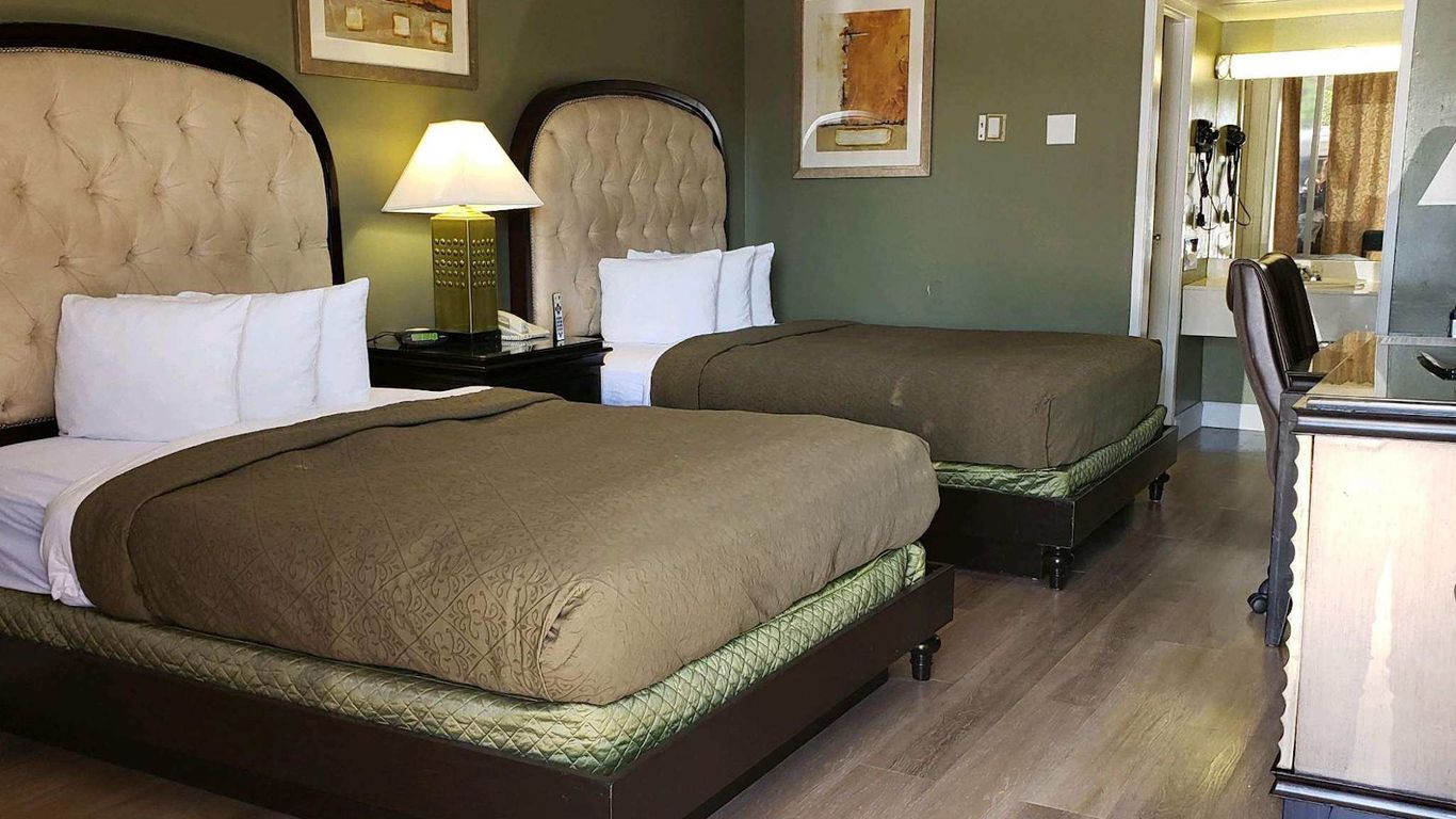 Gt Hotels Inn & Suites Extended Stay