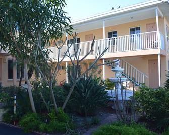 Johns Pass Beach Motel - Treasure Island - Gebouw