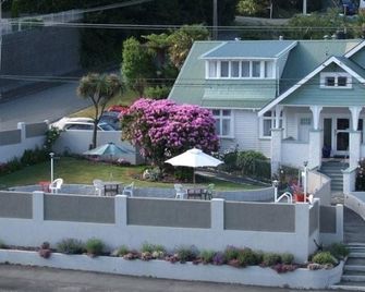 Picton House B&B and Motel - Picton - Exterior