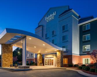Fairfield Inn & Suites by Marriott Greensboro Wendover - Greensboro - Building