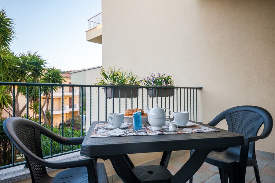 Residence Le Vele & Le Maree - La Maddalena - Parveke