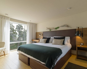 Aguila Mora Suites & Spa - San Carlos de Bariloche - Bedroom