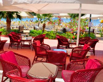 Regal Hotel - Bitez - Restaurant