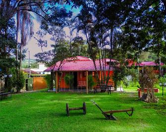 Pousada Alta Vista - Brumadinho - Edificio
