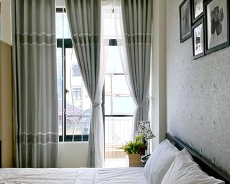 Tin Tin Hue Hostel - Hue - Bedroom